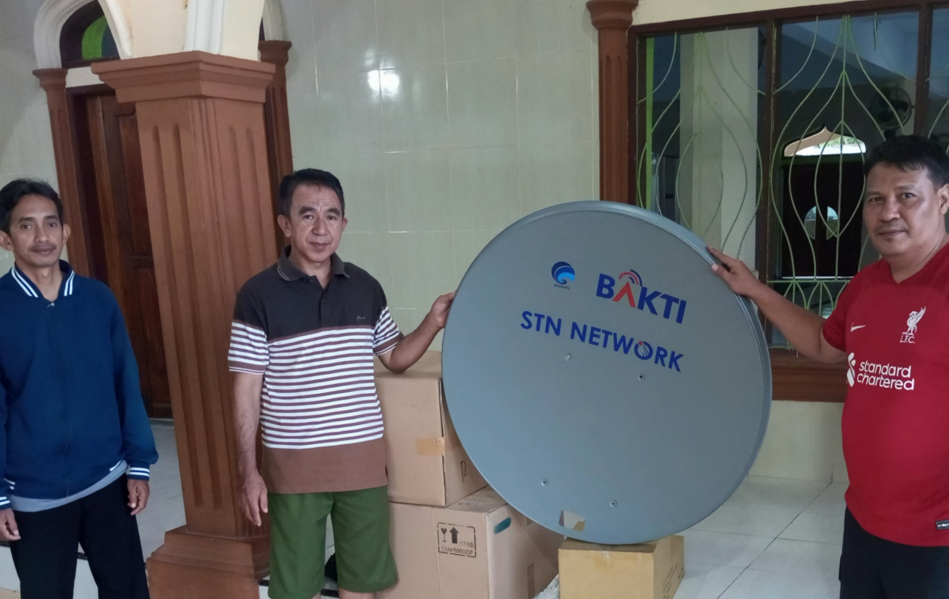 Pemkab Donggala Perluas Akses Internet Wilayah Terpencil dengan Bantuan VSAT Kominfo