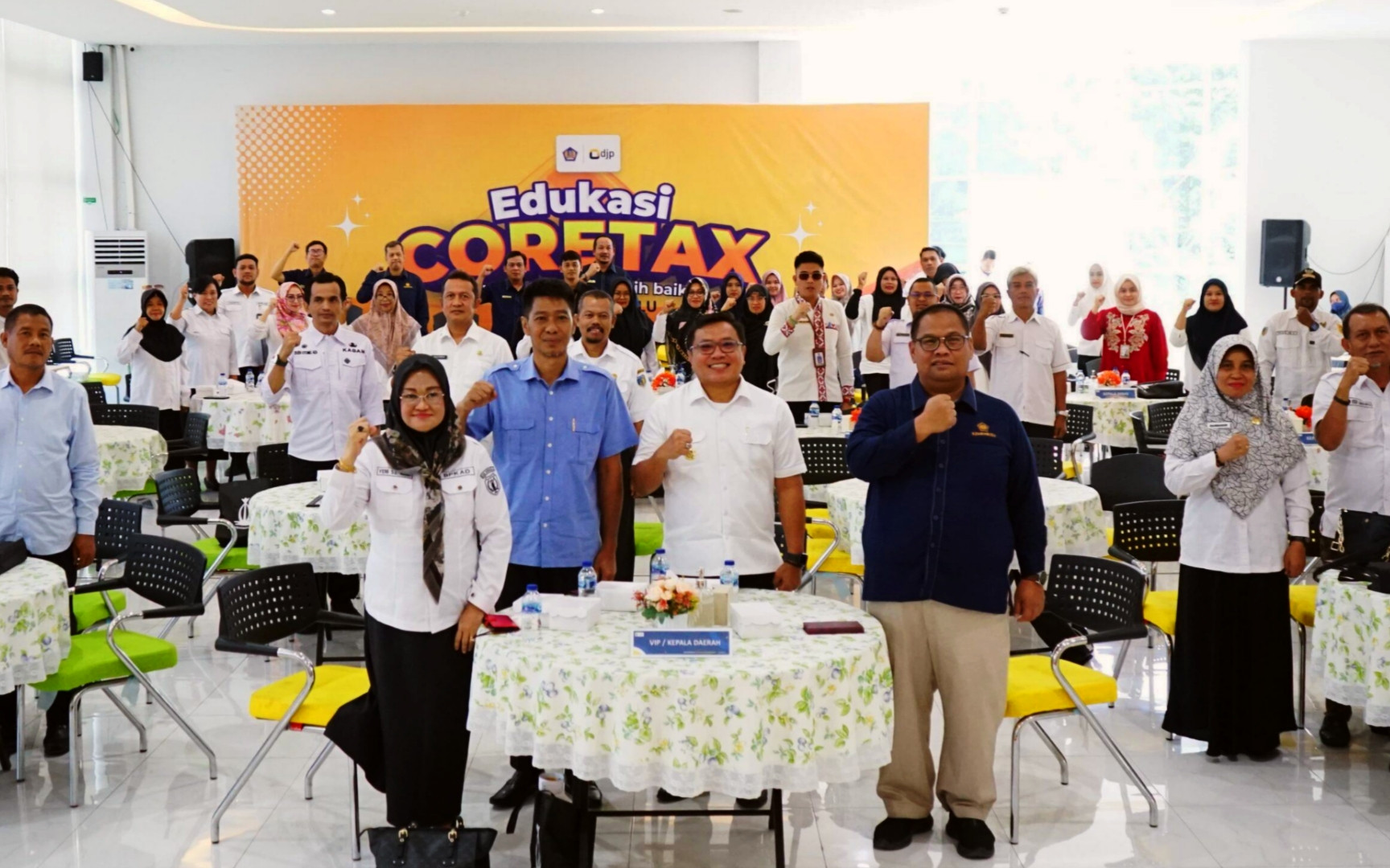 (12/02/2025) Pemkab Donggala Raih Penghargaan dari KPP Pratama Palu atas Kepatuhan Pajak