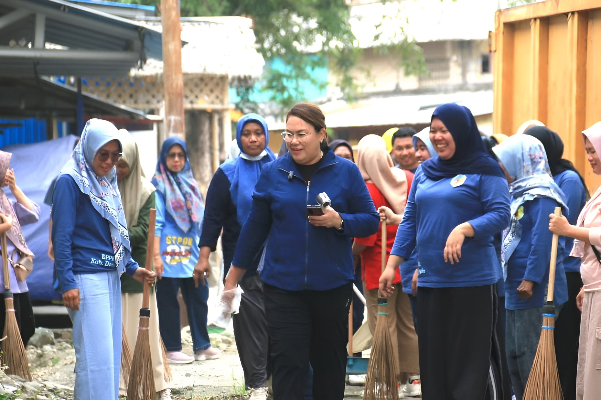 (11/07/2025) Kerja Bakti Massal di Banawa, Pemkab Donggala Gaungkan Semangat Gotong Royong