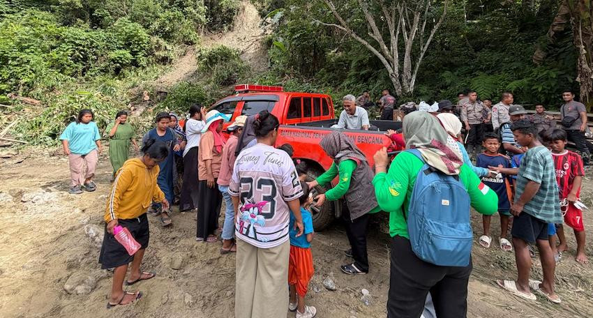 (14/01/2026) Pemkab Donggala Buka Akses Dua Wilayah Terisolasi Akibat Banjir dan Longsor